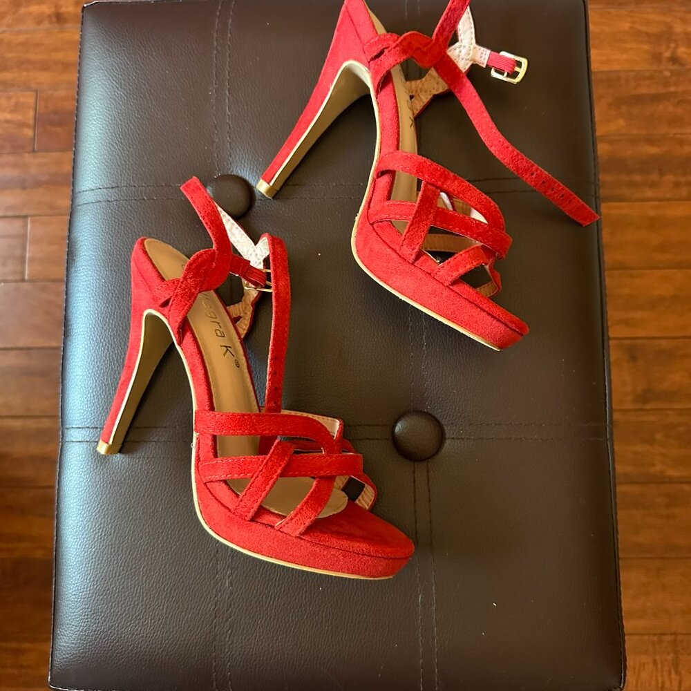 Red sandals - Picture 5 of 5